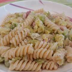 Foto di Fusilli con verza, pancetta e cacioricotta