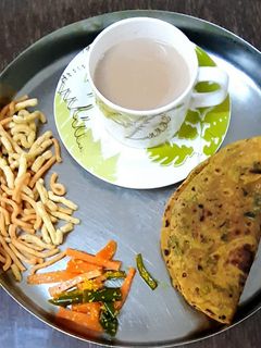 મેથીના થેપલા (Methi Thepla Recipe In Gujarati) રેસીપી મુખ્ય ફોટો