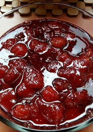 عکسی از دستور مربای توت فرنگی🍓