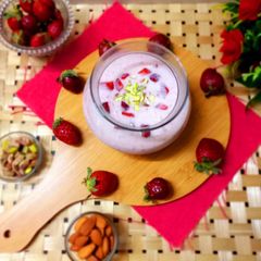 A picture of Strawberry basundi (rabdi).