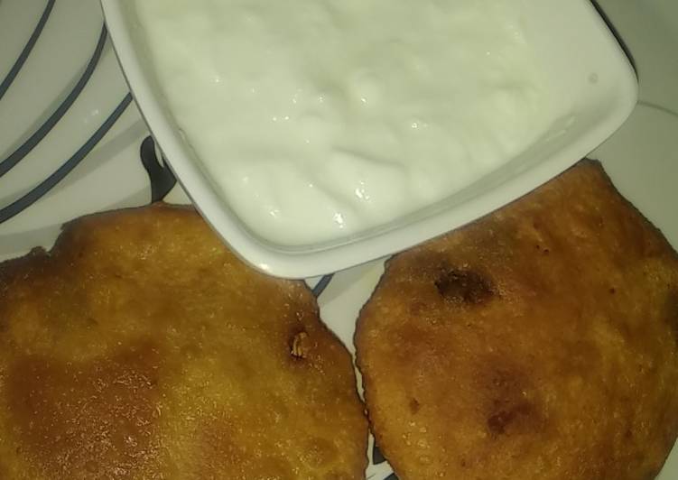 Dal kachori with curd