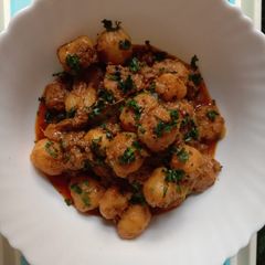 A picture of Dum Aloo.