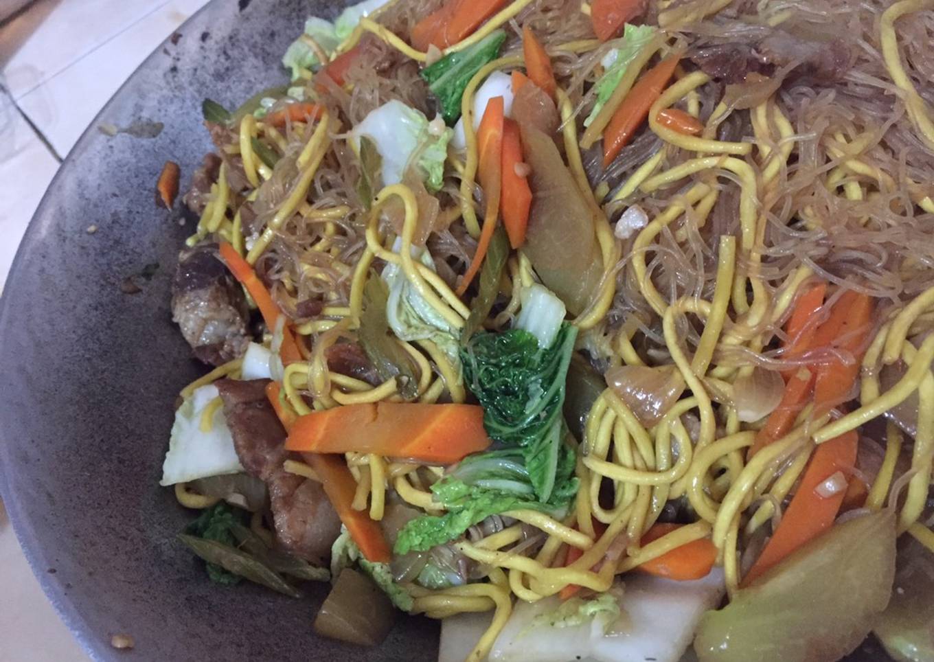 Stir fry miki bihon