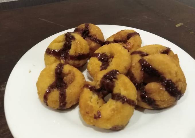 Cara Gampang Menyiapkan Donut biscuits Anti Gagal