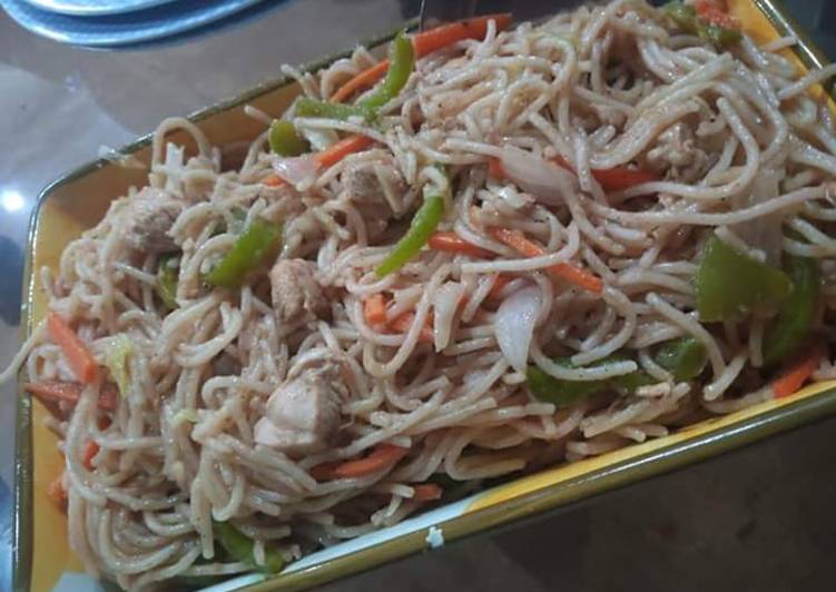 Recipe of Quick Chicken Chowmein