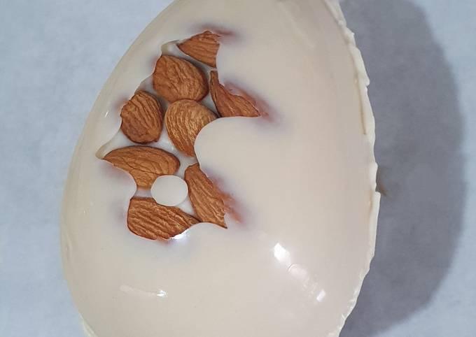 🐰Huevo de Pascua de chocolate blanco y almendras🥚