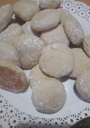 Una foto de Galletitas de limón súper fáciles!😋