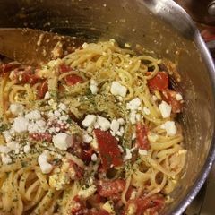 A picture of Tomato & Feta Linguini.