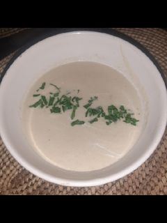 Una foto de Sopa crema de champiñones