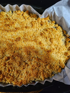 Una foto de Crumble de Ciruelas
