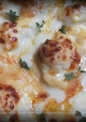 A picture of Cauliflower Cheese.