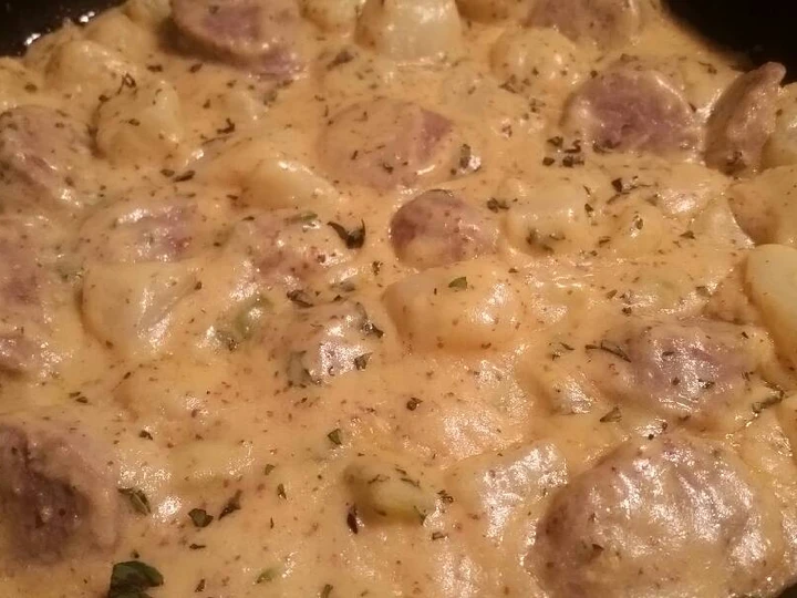 Simple Way Make Recipe Sausage &amp;amp; Potatoes w/ Beer Sauce that is So Delicious, So Delicious}