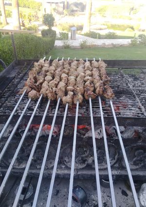 صورة لوصفة كباب 🥩 بتلو مشوي على الفحم