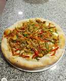 Chop suey a la pizza con masa integral