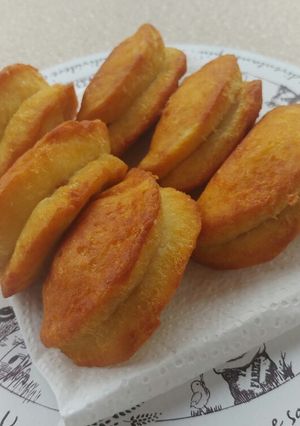 Foto di Focaccelle ripiene di ricotta e salame.. Fritte