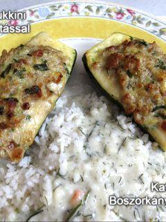 Töltött cukkini kapormártással (Gluténmentesen is) recept fotója