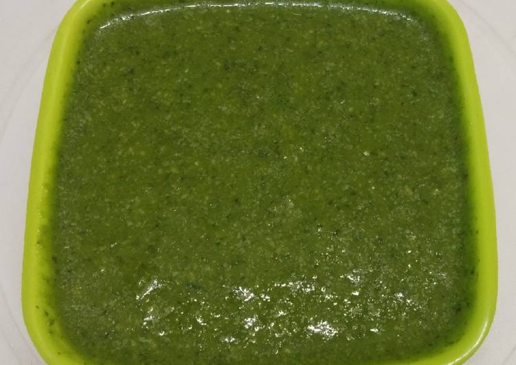 Step-by-Step Guide to Make Favorite Sandwich green chutney