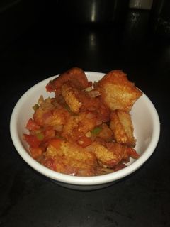 ચીલી બ્રેડ પોહા (Chili Bread Poha Recipe In Gujarati) રેસીપી મુખ્ય ફોટો