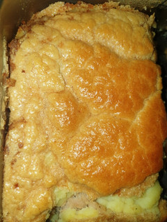 Una foto de Pastel de atún con puré de patatas