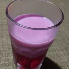 Una foto de Delicia de yogur y gelatina 🍒