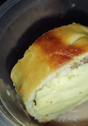 Una foto de Pan casero con chicharrón casero