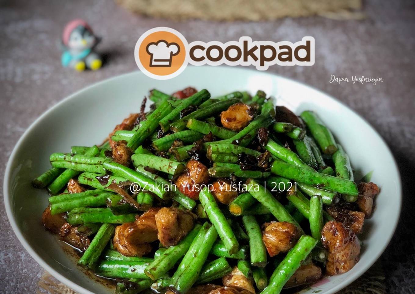 Kacang panjang dipanggang dalam kedelai