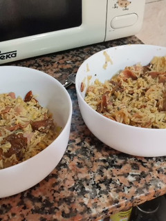 Una foto de Arroz con panceta y bacon