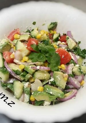 A picture of 🥑🥗Avocado and Tomato Salad🥗🍅🥑.