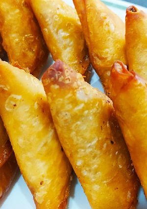 ચાઈનીઝ સમોસા ::: (chinese samosa recipe in Gujarati) રેસીપી મુખ્ય ફોટો