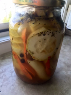 Фото Кабачки на зиму с морковью и чесноком.