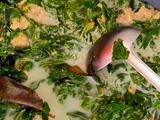 Sayur bobor daun singkong
