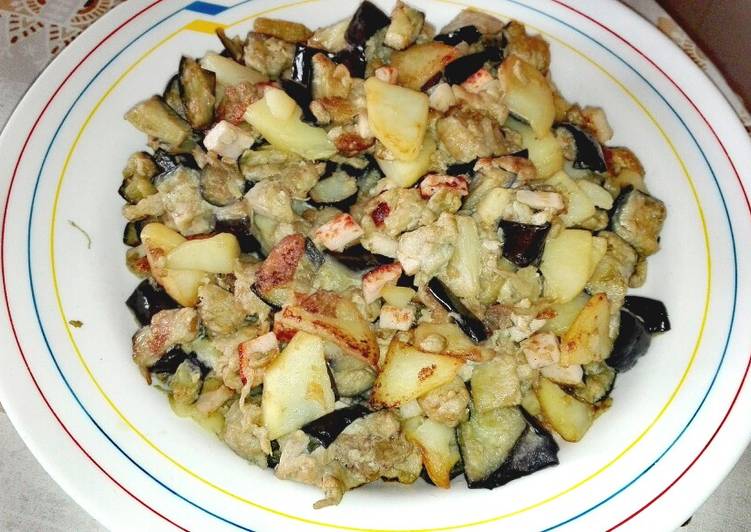Revuelto de berenjenas, patatas y pavo