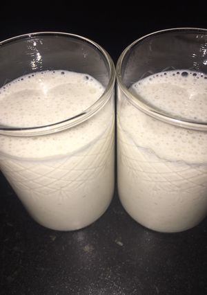 A picture of Banana smoothie.