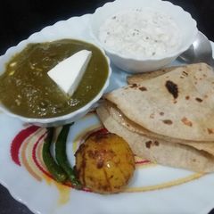 A picture of Spinach with Indian Cottage Cheese.