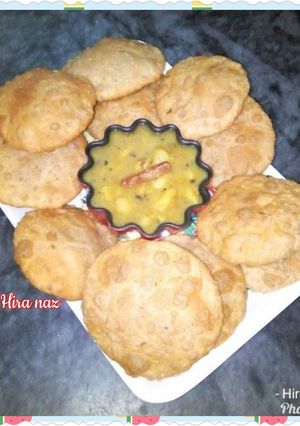 A picture of Daal kachori.