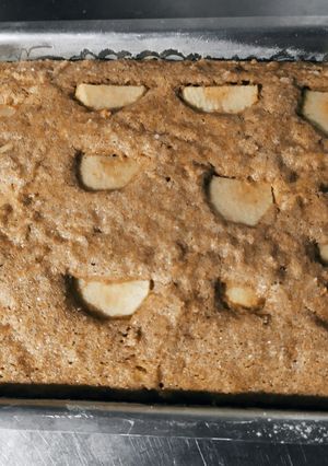 Una foto de Torta integral de manzana y canela