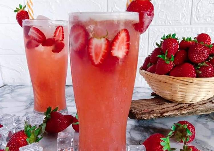 Jus strawberry #maratonraya #minuman #minggukedua