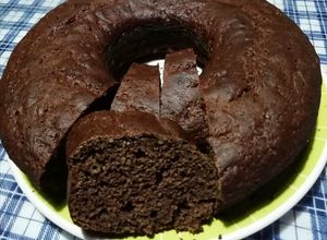 Una foto de Torta de chocolate con harina integral y sin materia grasa