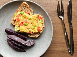Foto resep Toast Scrambled Egg with Sweet Potato 🌼