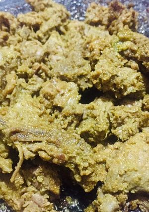 A picture of Boneless Mutton pieces coated with spices (pasinda).