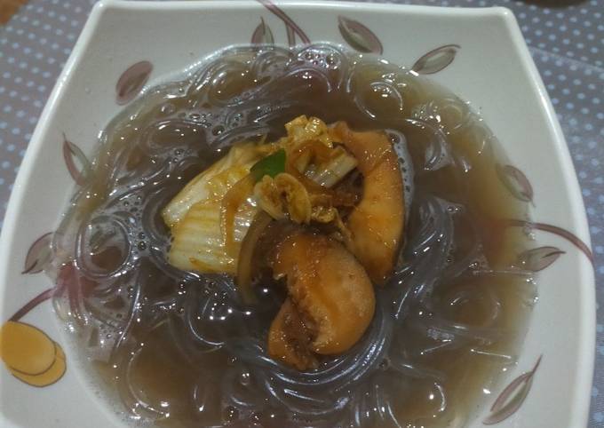 Nangmyeon (Korean soup nodle)
