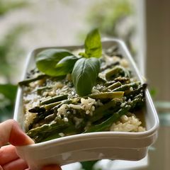 A picture of Crockpot: Spring veggie risotto.