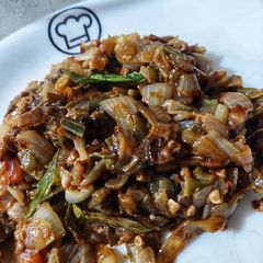Okra onions (Bhindi piyaz) A picture of Okra onions (Bhindi piyaz).