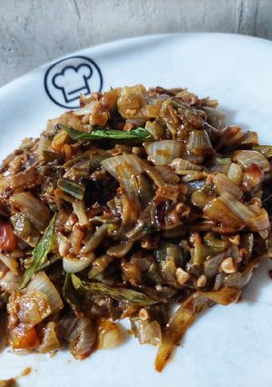 A picture of Okra onions (Bhindi piyaz).