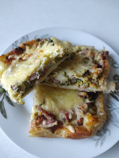 Brokkolis-sonkás pite recept fotója