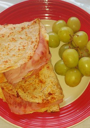Una foto de Crepas saladas, sabor pizza fit