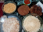 A picture of brown chickpeas