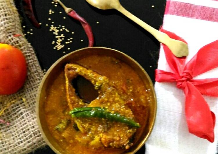 Recipe of Quick Hilsa fish with mustard and melon seeds