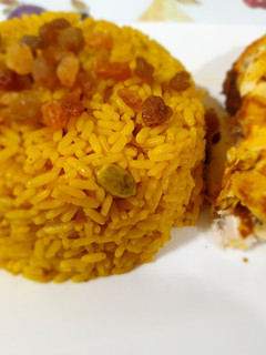 A picture of Roasted chicken with rice.