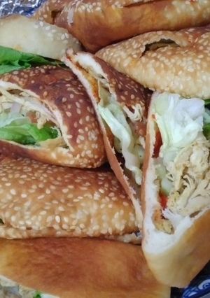 صورة لوصفة 🦋 خبز المنفوخ التركي بحشوة هايلة وبنينة وخفة خفة ريشة 🦋